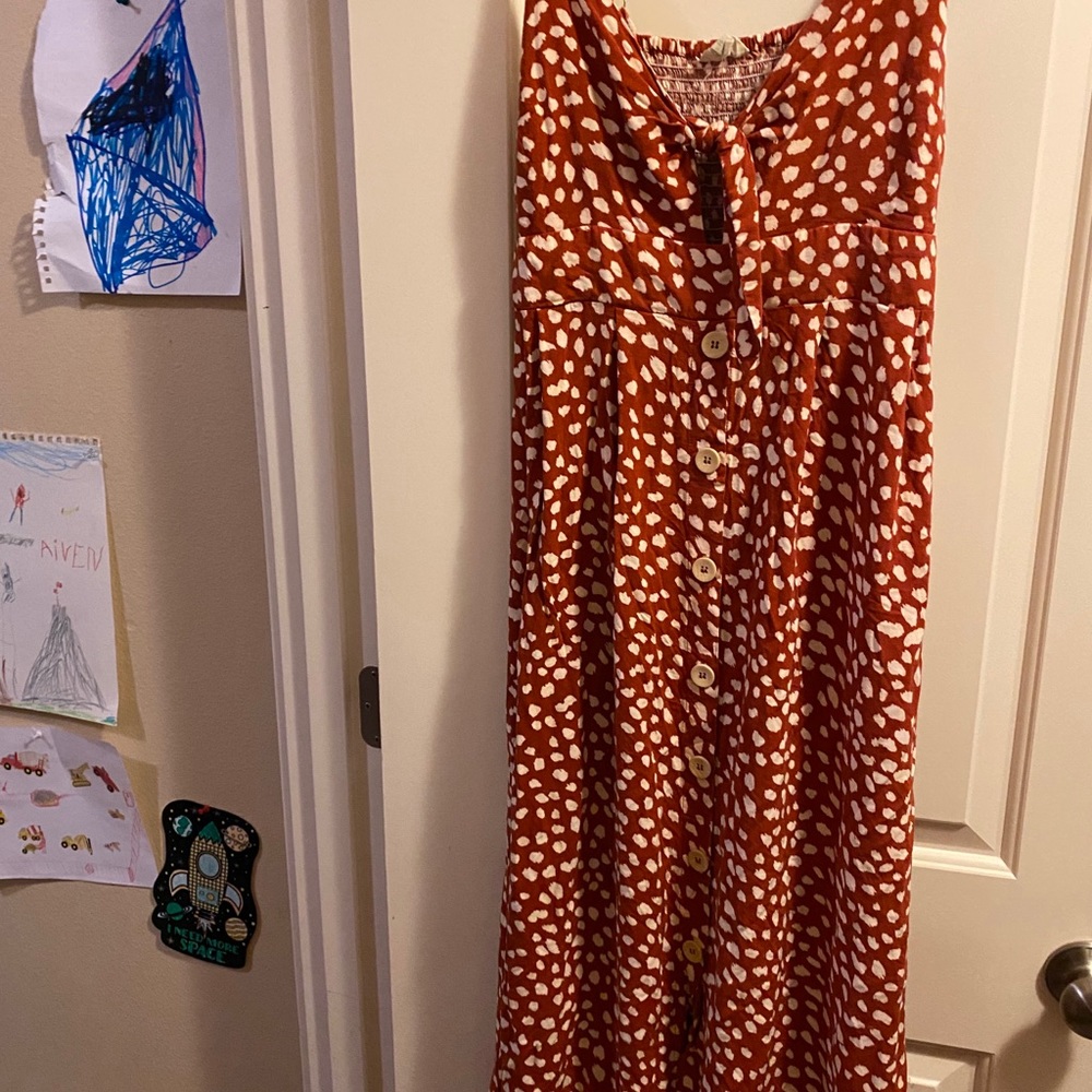 Tie front button dress!